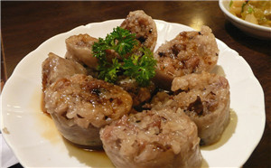 普宁猪肠胀糯米