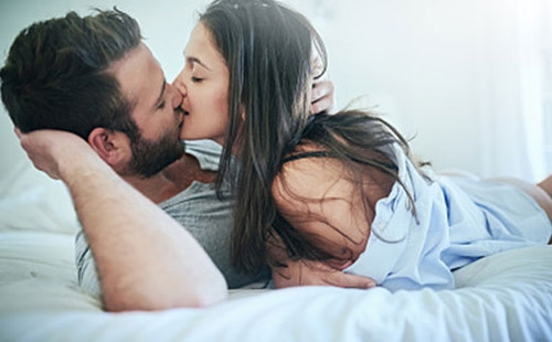 她得不到性满足？多半是你没做好这4件事