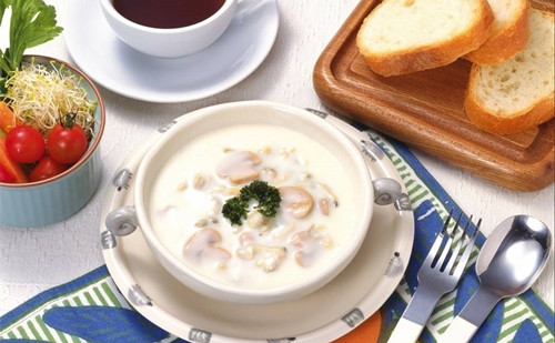 让女人满脸皱纹 - 6个生活坏习惯